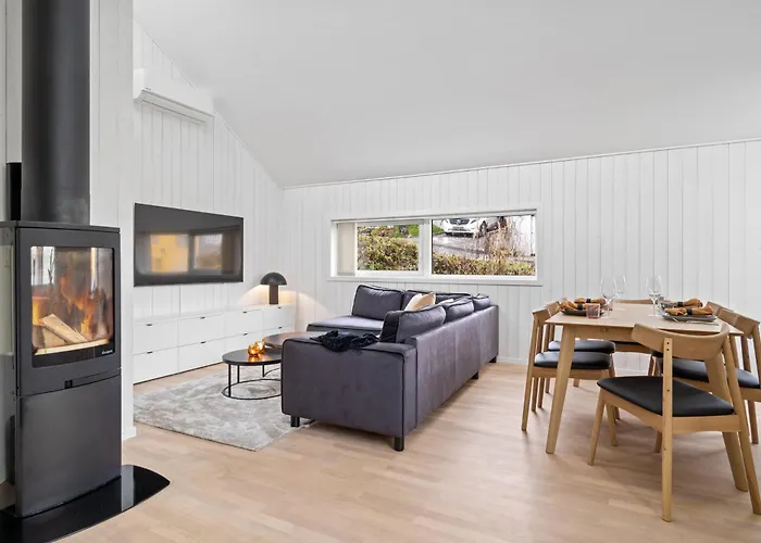 Cozy House House In City Centre